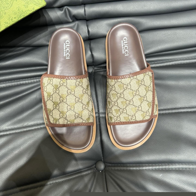 G*u*i slippers